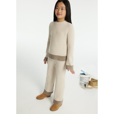 Knitted pants set - PETRA 10Y